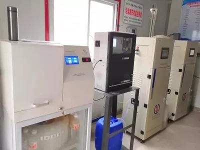 水质采样器现场图